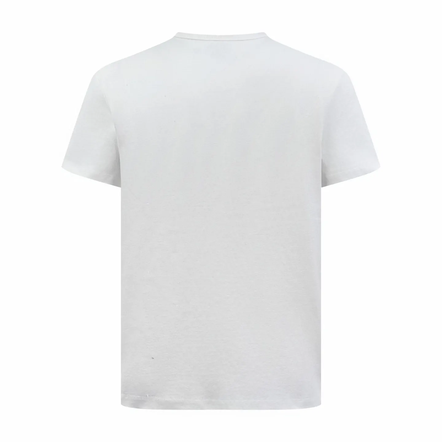 P190 Ralph Lauren logo embroidered short sleeves. Customized cotton and linen soft plain fabric. It feels delicate and comfortable against the skin. It is dressed in pure white and exudes innate elegance. The exquisite indigo pony logo is embellished with it. It is highly recognizable. It brings an atmosphere of freedom and vitality. A symphony of pure and smart colors. It outlines a high-end silhouette with extreme simplicity. It becomes the smart focus of the vision and demonstrates taste in silence. Craftsmanship 1: Adopting imported machine embroidery technology and using advanced computer control systems and precision mechanical components to achieve the iconic pony embroidery operation with high precision and smooth and delicate lines. Process 2: The fabrics are washed and have a better hand feel. Not easy to deform, not easy to shrink, not easy to fade, and maintain long-term beauty. Accessories: Customized 1:1 Ralph Lauren trademark. Version: Fitted version. Size: S M L XL. Style number: CC933.